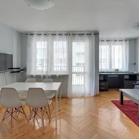 Apartament Downtown Gdynia Srodmiescie By Grand Apartments Bagian luar foto